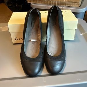 Kim Rogers Black Flexible Flats Size 10